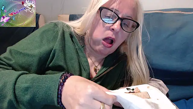 martachatte online show from 10-07-25, 07:55