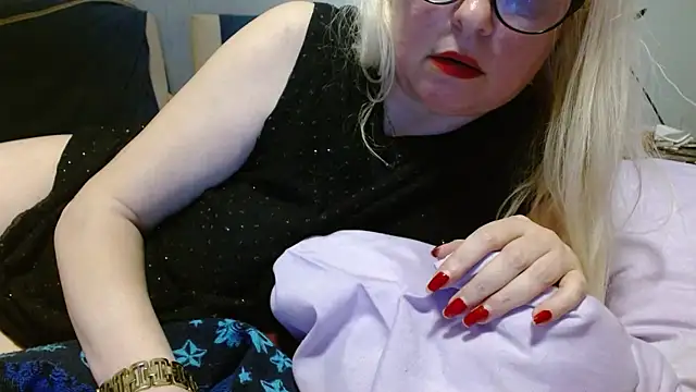 Snapshot of martachatte chatting on 04-30-26, 08:26 martachatte online show from 04-30-26, 08:26