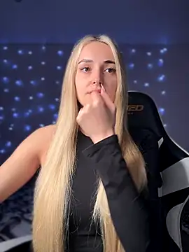 Snapshot of minalawarden chatting on 10-16-25, 10:49 minalawarden online show from 10-16-25, 10:49