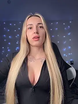 Snapshot of minalawarden chatting on 11-17-25, 10:10 minalawarden online show from 11-17-25, 10:10