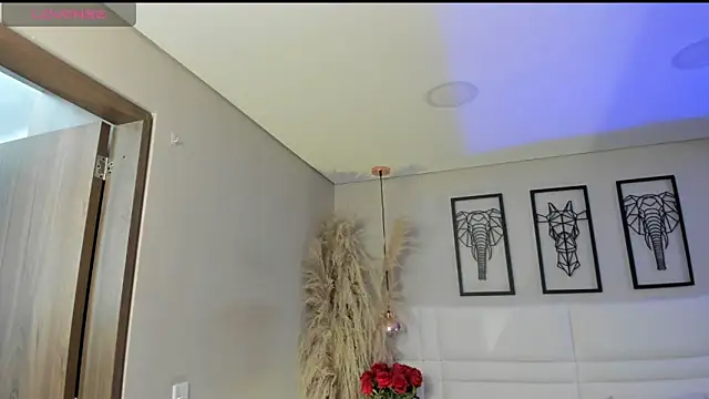 Rebeca jones online show from 10-22-25, 12:27