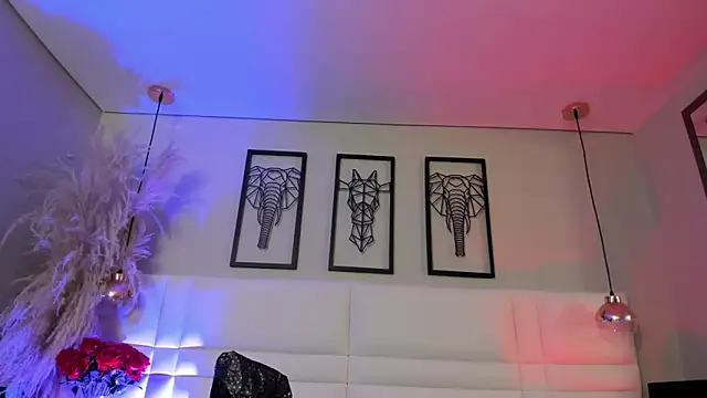 Rebeca jones online show from 11-16-25, 12:55