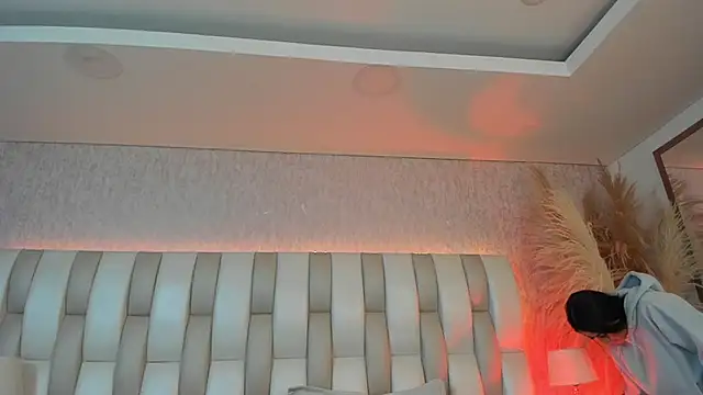 Rebeca jones online show from 04-21-26, 12:11