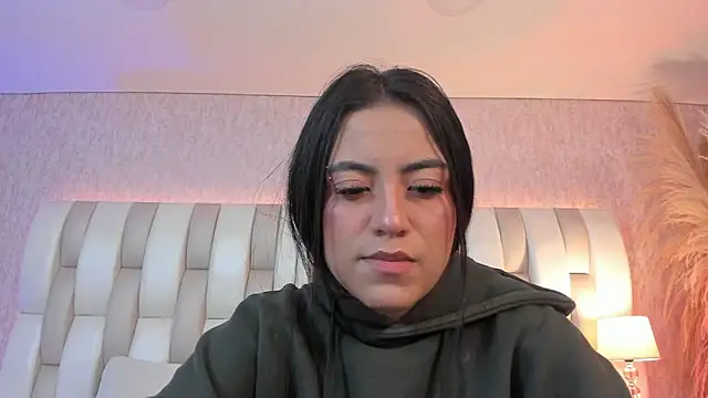 Snapshot of Rebeca_jones chatting on 04-24-26, 12:29 Rebeca jones online show from 04-24-26, 12:29