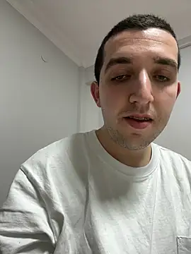 Snapshot of strange6696 chatting on 01-19-25, 04:25 strange6696 online show from 01-19-25, 04:25