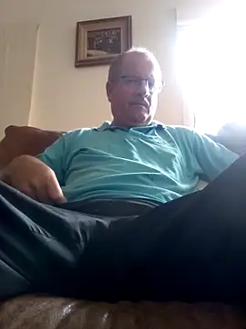 Snapshot of stiffandlubed@xh chatting on 12-06-24, 11:25 stiffandlubedxh online show from 12-06-24, 11:25