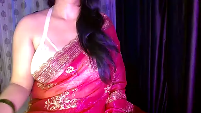 Snapshot of janifer001 chatting on 11-19-25, 11:05 janifer001 online show from 11-19-25, 11:05