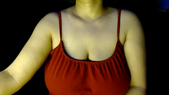 janifer001 online show from 03-06-26, 12:29