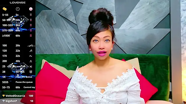 ElyaQuinn online show from 03-08-25, 12:41