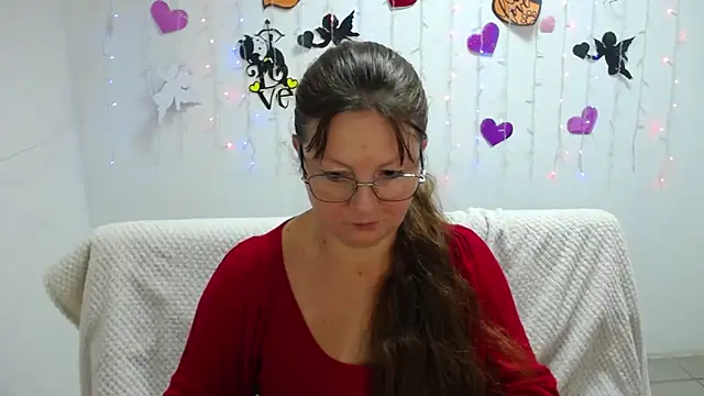 VanessaHotts online show from 03-01-25, 09:29