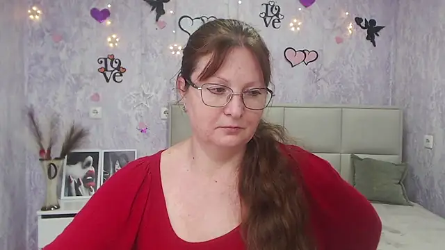 VanessaHotts online show from 03-10-25, 12:15