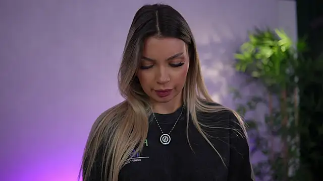 ArtTeasee online show from 04-08-26, 05:29