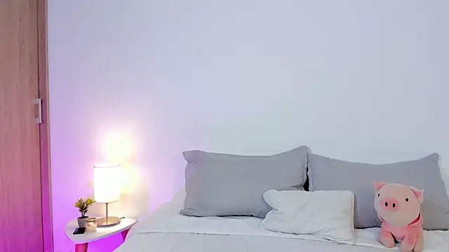 Kattycollinss1 online show from 11-20-25, 02:45