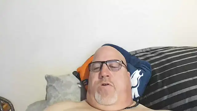 Snapshot of Bigbear0563 chatting on 03-11-25, 03:02 Bigbear0563 online show from 03-11-25, 03:02