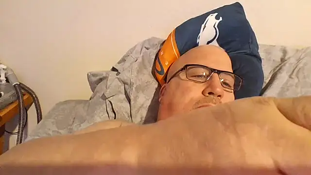 Snapshot of Bigbear0563 chatting on 03-15-25, 03:27 Bigbear0563 online show from 03-15-25, 03:27