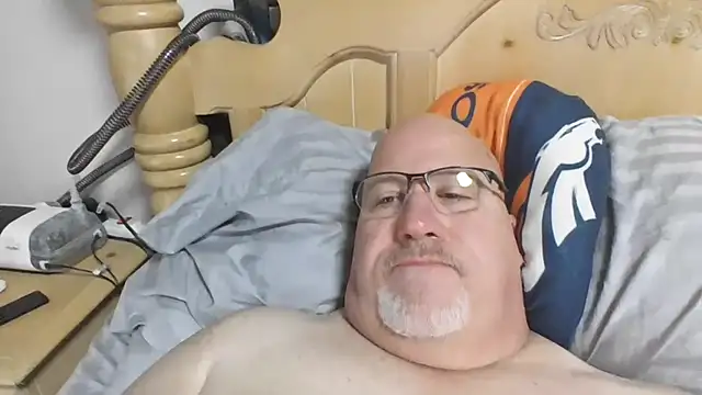 Snapshot of Bigbear0563 chatting on 02-19-26, 05:20 Bigbear0563 online show from 02-19-26, 05:20