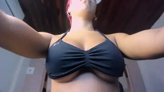 Snapshot of Emmily_Savage chatting on 05-26-26, 11:50 Emmily Savage online show from 05-26-26, 11:50