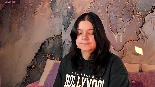 Mey moon online show from 11-28-25, 09:06