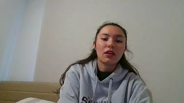Snapshot of _andygirl chatting on 05-31-26, 09:49 andygirl online show from 05-31-26, 09:49