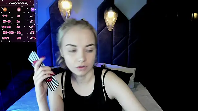 StephanieSweety online show from 03-02-25, 07:34