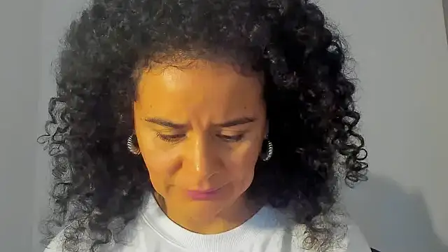 Snapshot of Sami_Hotie1 chatting on 10-16-25, 09:05 Sami Hotie1 online show from 10-16-25, 09:05