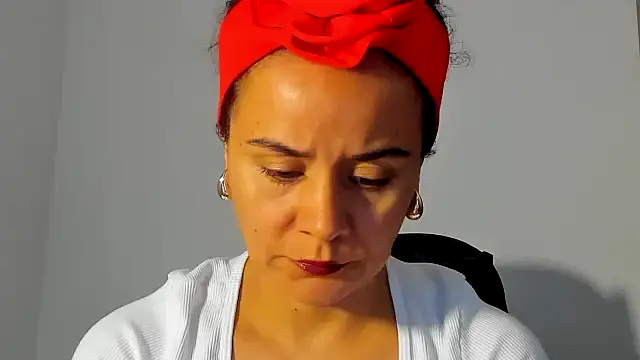 Snapshot of Sami_Hotie1 chatting on 10-19-25, 08:20 Sami Hotie1 online show from 10-19-25, 08:20