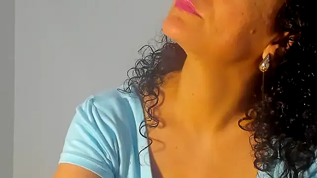 Snapshot of Sami_Hotie1 chatting on 12-02-25, 06:14 Sami Hotie1 online show from 12-02-25, 06:14