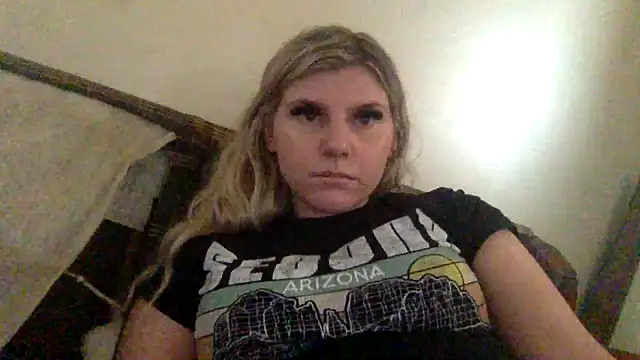 Snapshot of candycane57 chatting on 03-20-25, 06:53 candycane57 online show from 03-20-25, 06:53