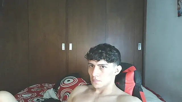 aresholland online show from 11-15-25, 03:26