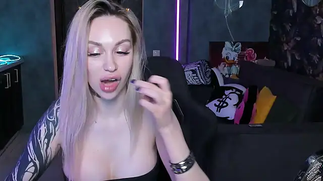 Blckmirrorr online show from 03-21-26, 10:46