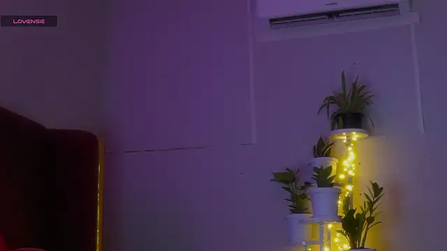 laybunny1 online show from 04-04-26, 09:34