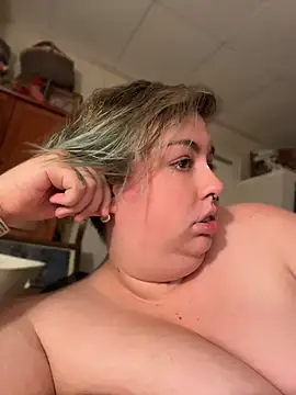 Snapshot of Littlecumslut003 chatting on 08-02-26, 01:37 Littlecumslut003 online show from 08-02-26, 01:37