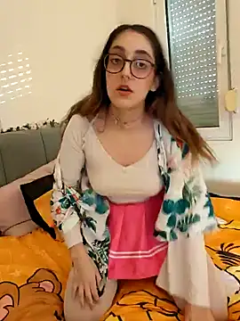 Snapshot of princiana chatting on 12-17-24, 01:27 princiana online show from 12-17-24, 01:27