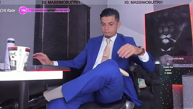 Snapshot of massimo_g chatting on 12-11-24, 01:28 massimo g online show from 12-11-24, 01:28