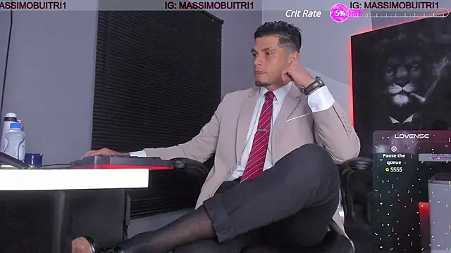 Snapshot of massimo_g chatting on 12-27-24, 11:53 massimo g online show from 12-27-24, 11:53