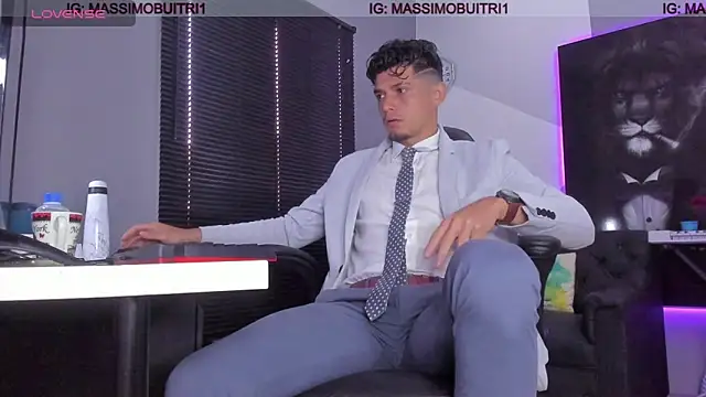 Snapshot of massimo_g chatting on 01-07-25, 03:54 massimo g online show from 01-07-25, 03:54