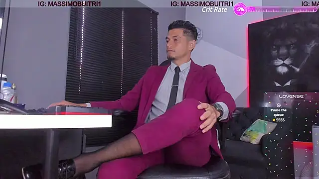 Snapshot of massimo_g chatting on 01-11-25, 01:53 massimo g online show from 01-11-25, 01:53