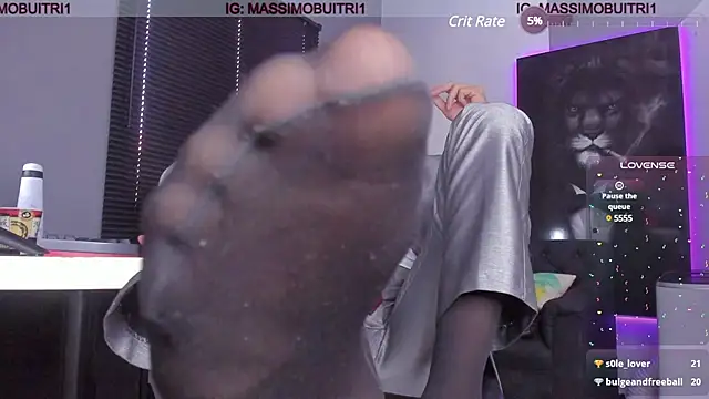 Snapshot of massimo_g chatting on 01-15-25, 01:31 massimo g online show from 01-15-25, 01:31