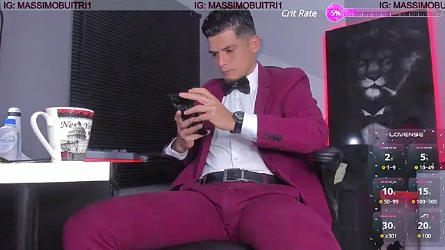 Snapshot of massimo_g chatting on 01-23-25, 01:30 massimo g online show from 01-23-25, 01:30