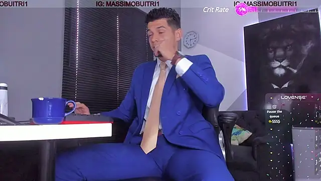 Snapshot of massimo_g chatting on 02-21-25, 02:27 massimo g online show from 02-21-25, 02:27
