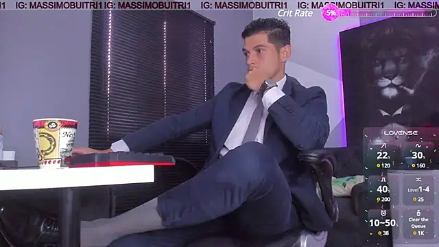 Snapshot of massimo_g chatting on 03-18-25, 01:31 massimo g online show from 03-18-25, 01:31