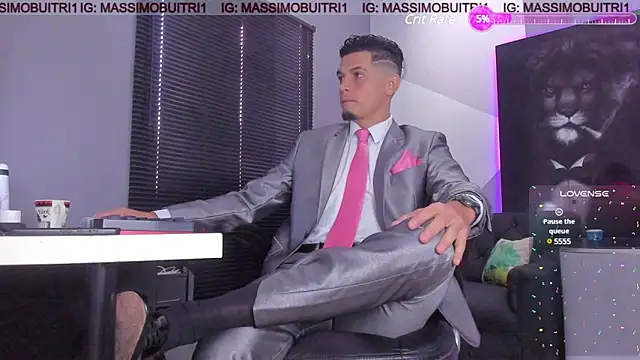 Snapshot of massimo_g chatting on 03-19-25, 01:40 massimo g online show from 03-19-25, 01:40