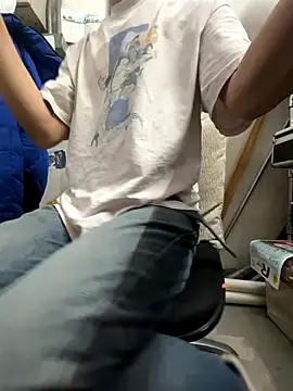 Snapshot of wSilEliaXm chatting on 12-22-25, 03:58 wSilEliaXm online show from 12-22-25, 03:58