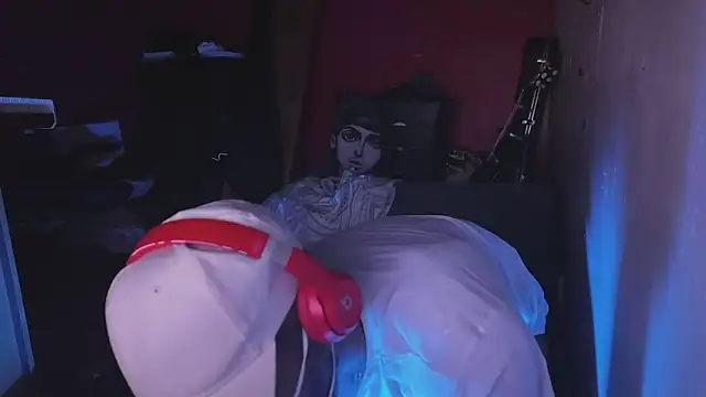 BADDIEBENJI online show from 04-15-26, 10:10