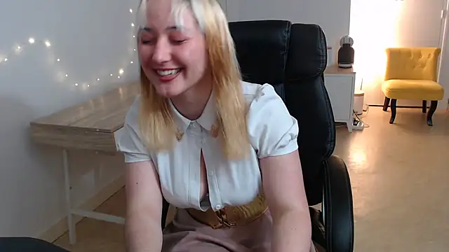 Crystal-dreamt online show from 09-14-25, 08:46