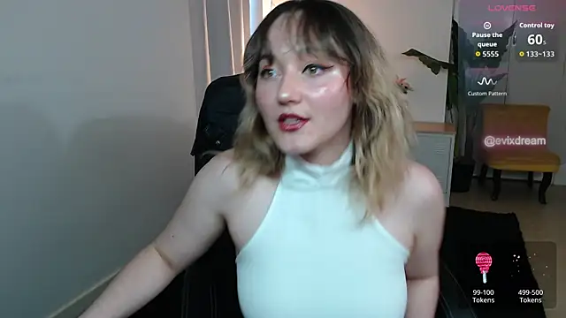 Snapshot of Crystal-dreamt chatting on 07-11-26, 01:58 Crystal-dreamt online show from 07-11-26, 01:58
