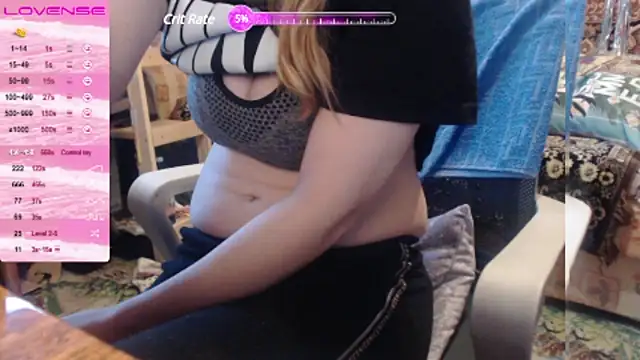 Snapshot of sweetbbabe chatting on 01-21-25, 01:43 sweetbbabe online show from 01-21-25, 01:43