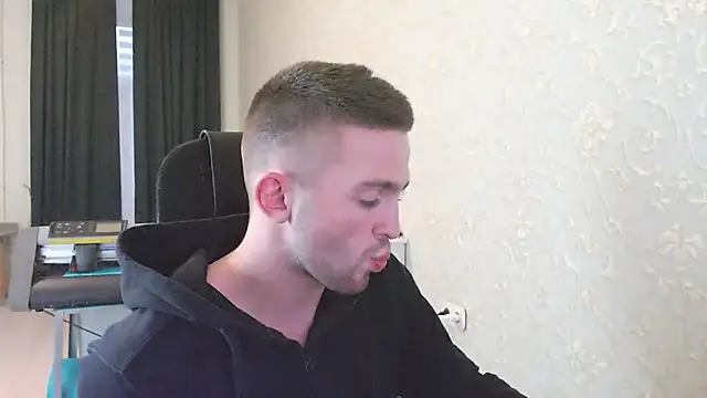 Snapshot of Marselle_Laker chatting on 03-12-25, 03:29 Marselle Laker online show from 03-12-25, 03:29