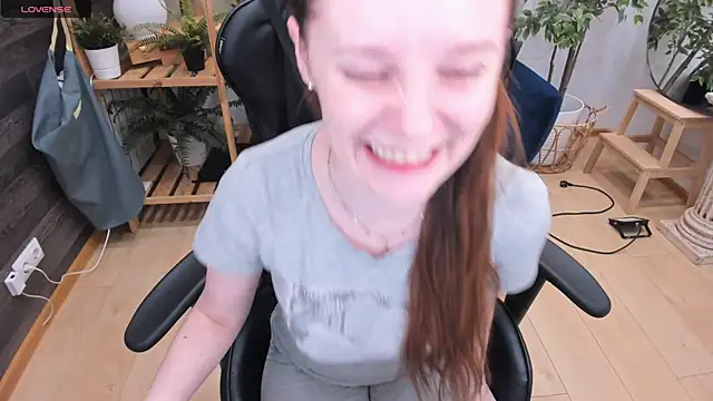 Snapshot of JannaVerdi_ chatting on 03-19-25, 06:35 JannaVerdi online show from 03-19-25, 06:35