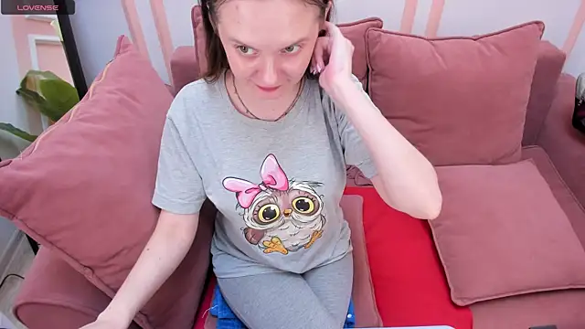 Snapshot of JannaVerdi_ chatting on 10-14-25, 06:25 JannaVerdi online show from 10-14-25, 06:25